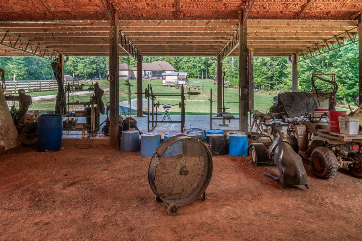 Must SEE Equestrian Property on 25+ acres - photo 18