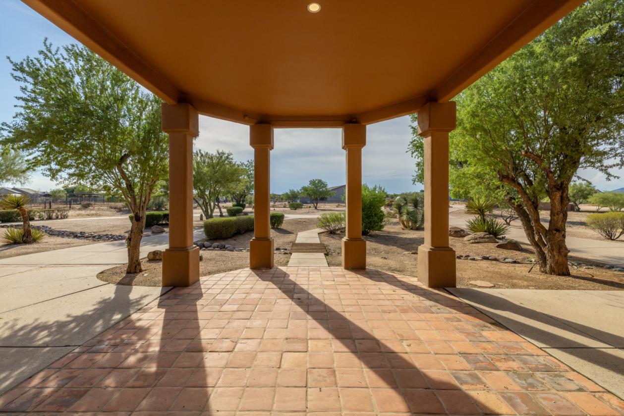 10-AC Luxury Equestrian Estate w/ Panoramic Views - photo 7