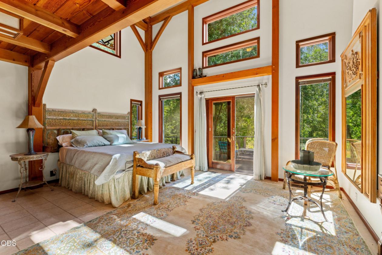 Applegate Riverfront Equestrian Property - photo 23