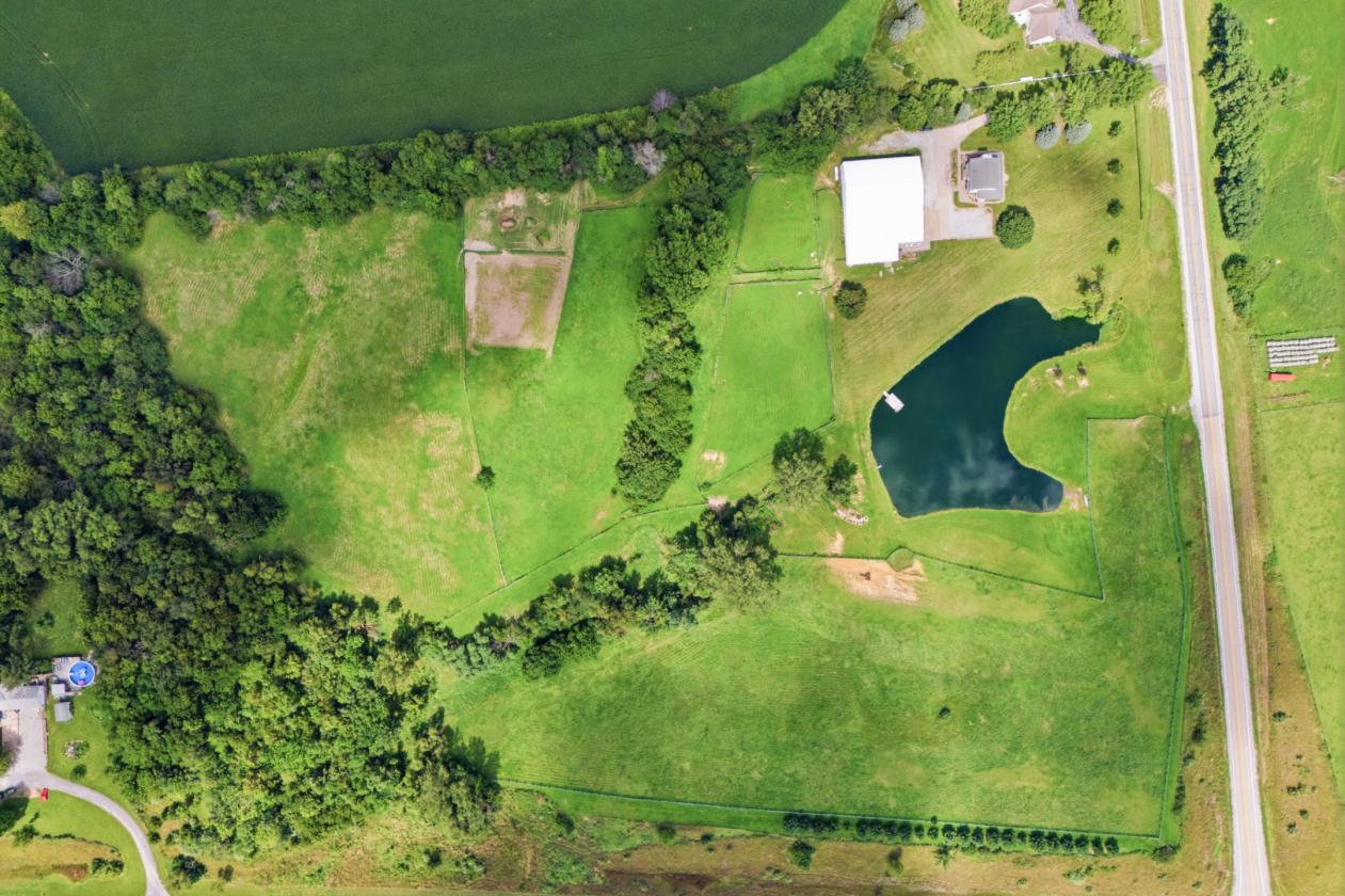 Iowa horse estate. Is this heaven? No, it's Iowa! - photo 29