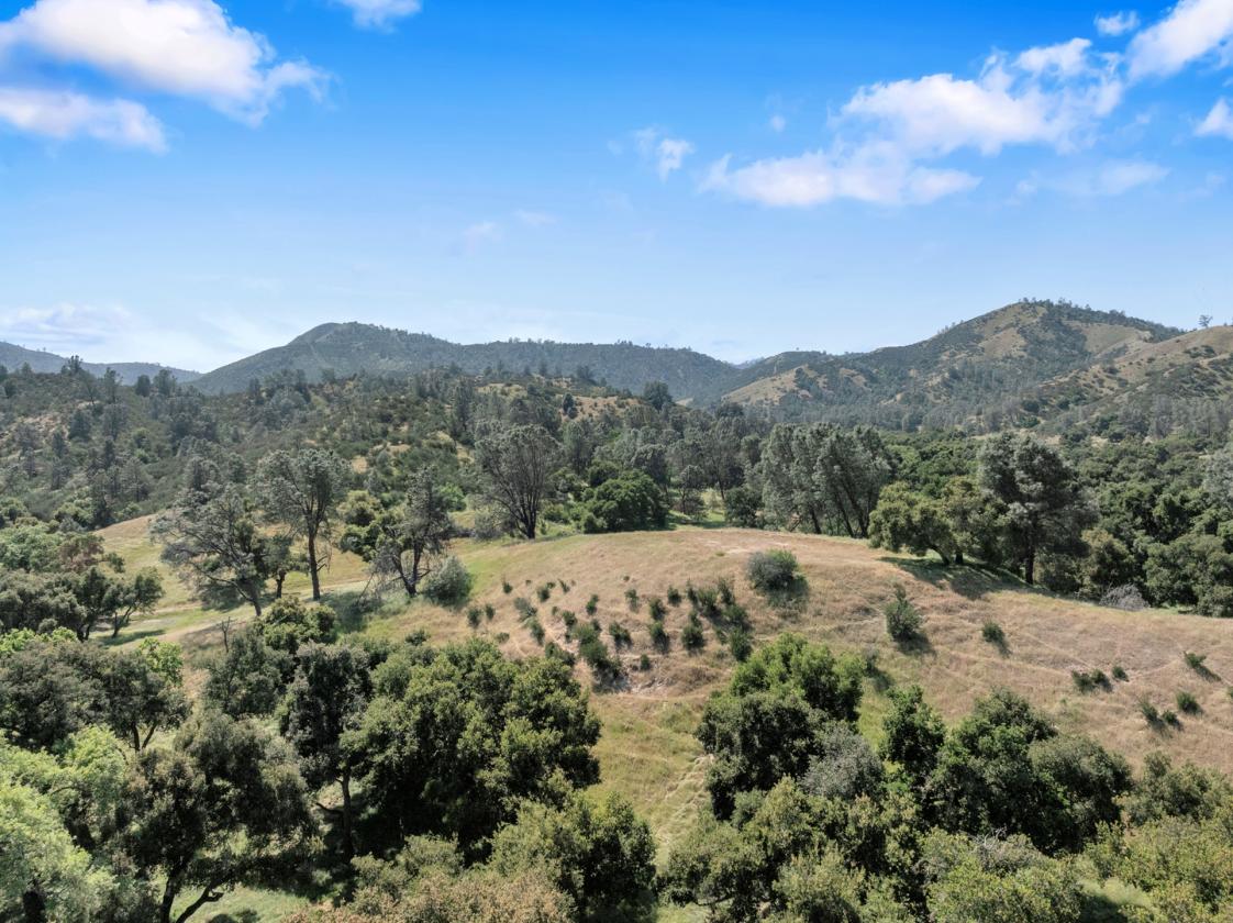 DOUBLE SEVEN ZERO RANCH - photo 3