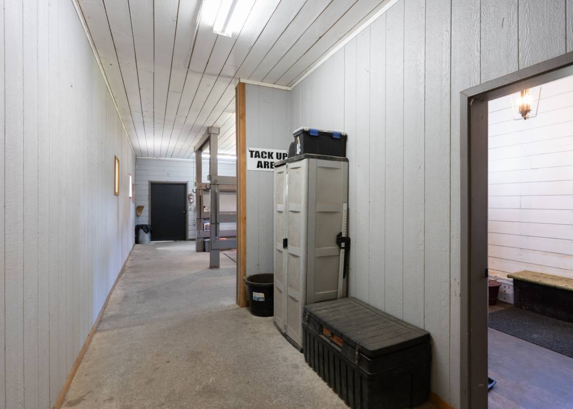 Equestrian Dream Estate - photo 18