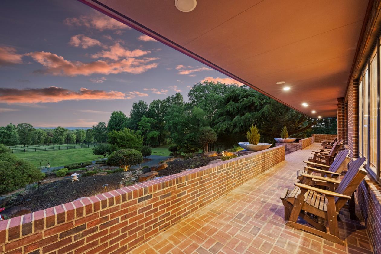 Equestrian Estate on 43 Acres - photo 4