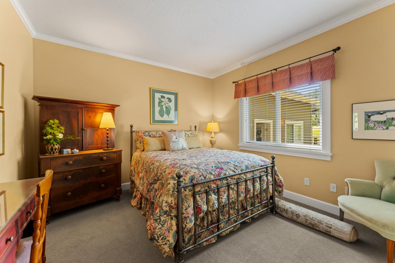 Wine Country Horse Farm with Guest Cottage! - photo 14