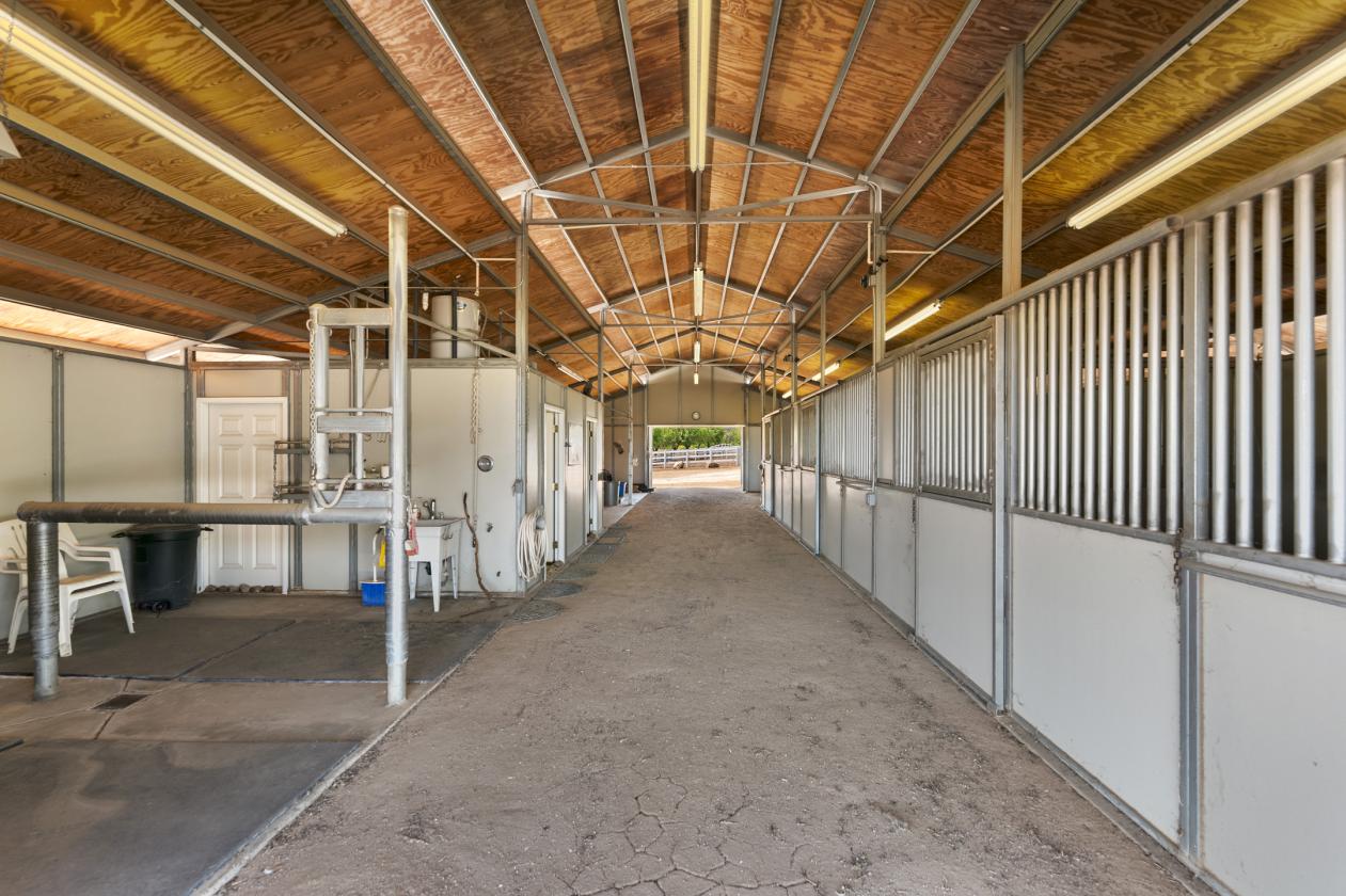 LA CRESTA EQUESTRIAN ESTATE - photo 5