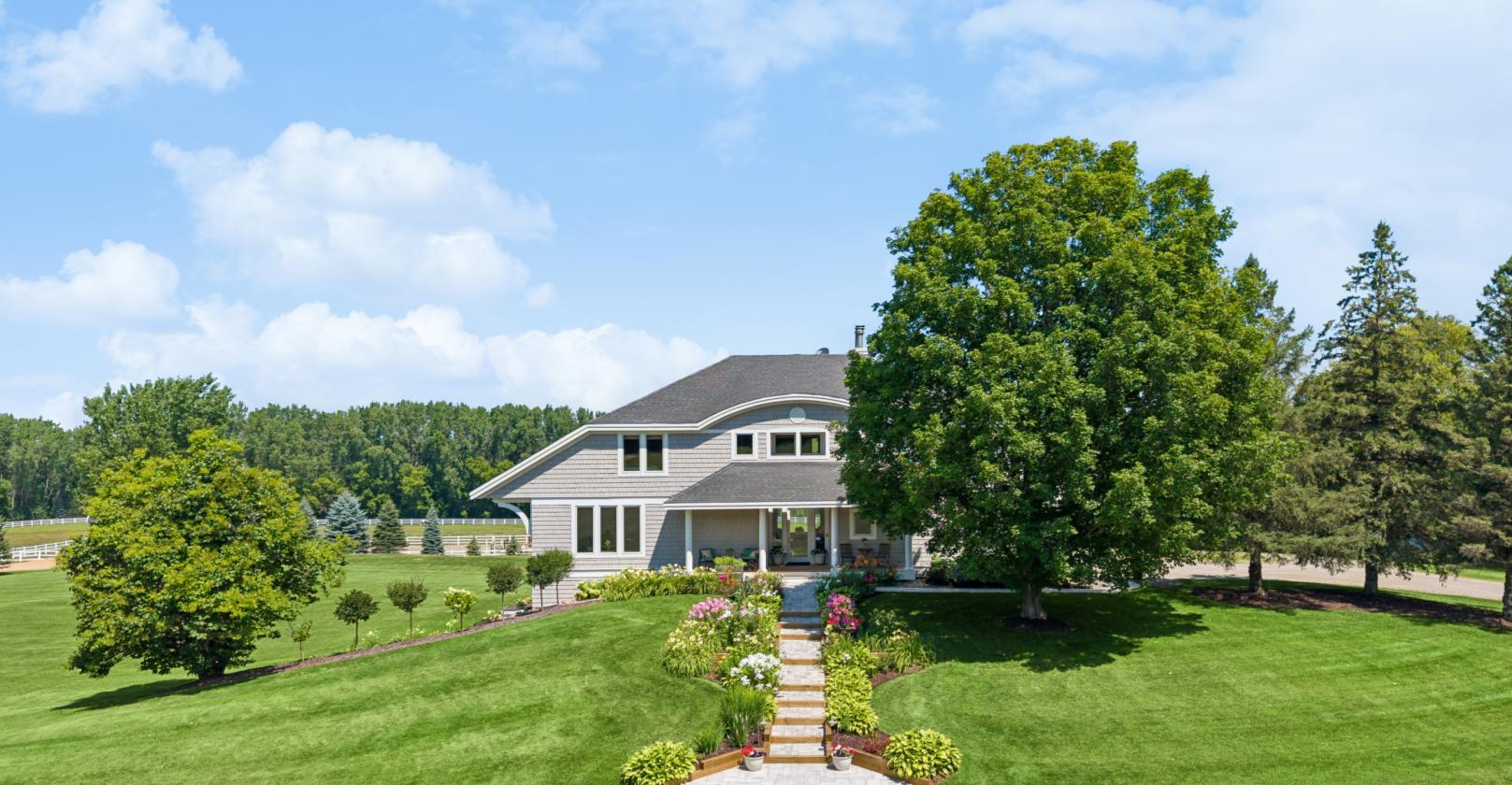 Stunning 5.73 Acre - Equestrian Friendly - Updated - photo 2