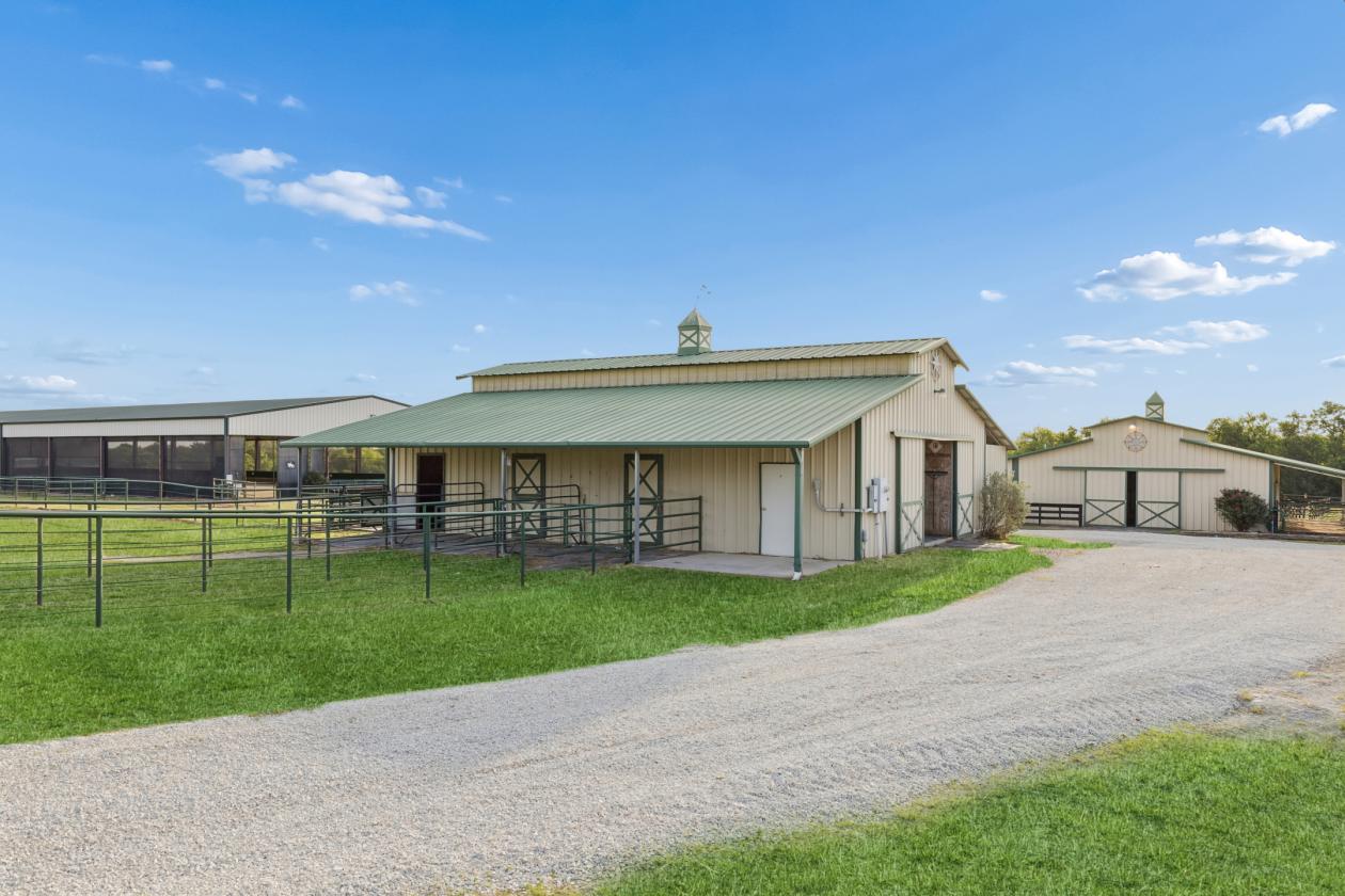 Stunning Equestrian Estate on 16 Beautiful Acres - photo 27