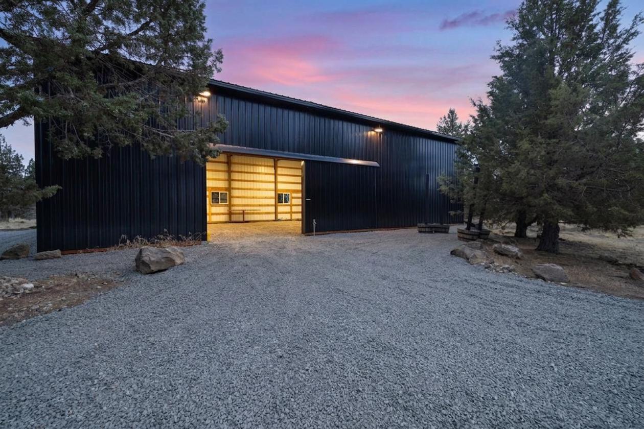 Beautiful Horse Property on 15 Acres - photo 5