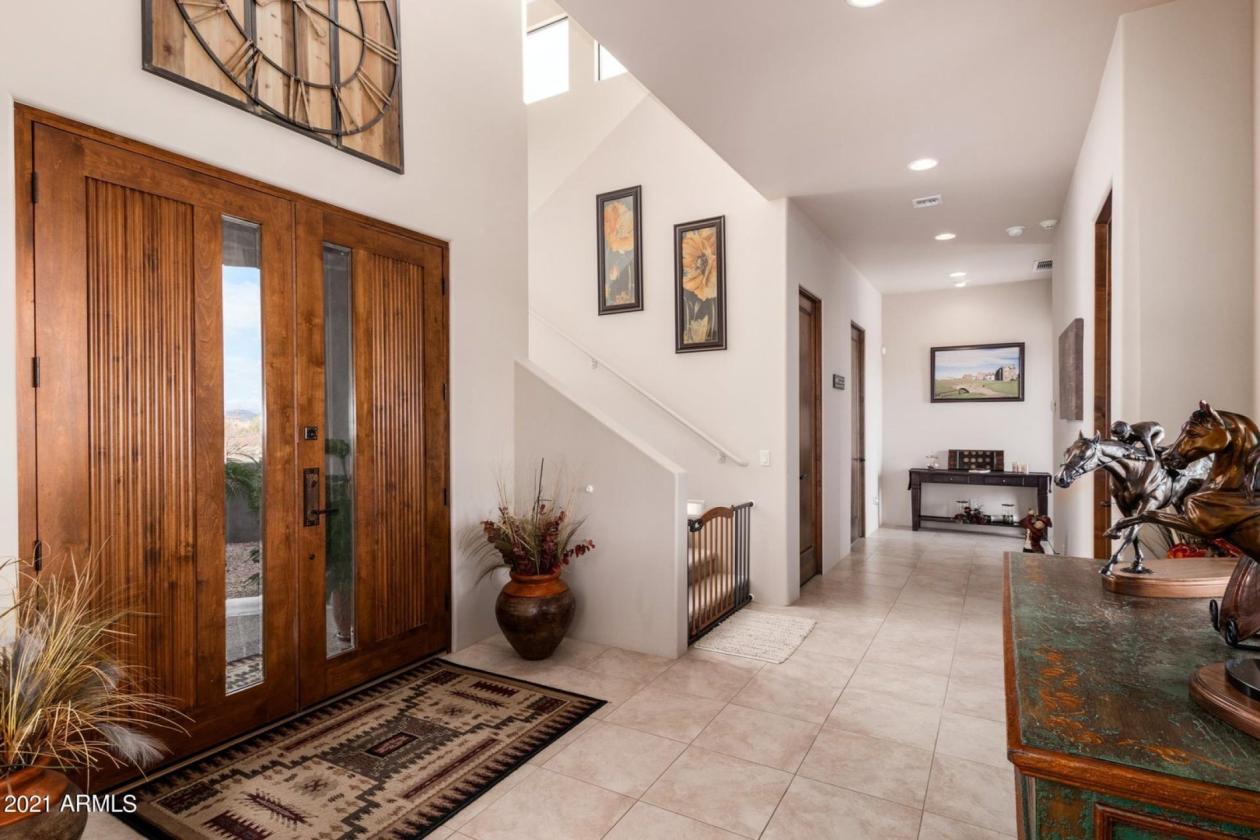 LUXURY EQUESTRIAN ESTATE,  2.7 ACRES - photo 6