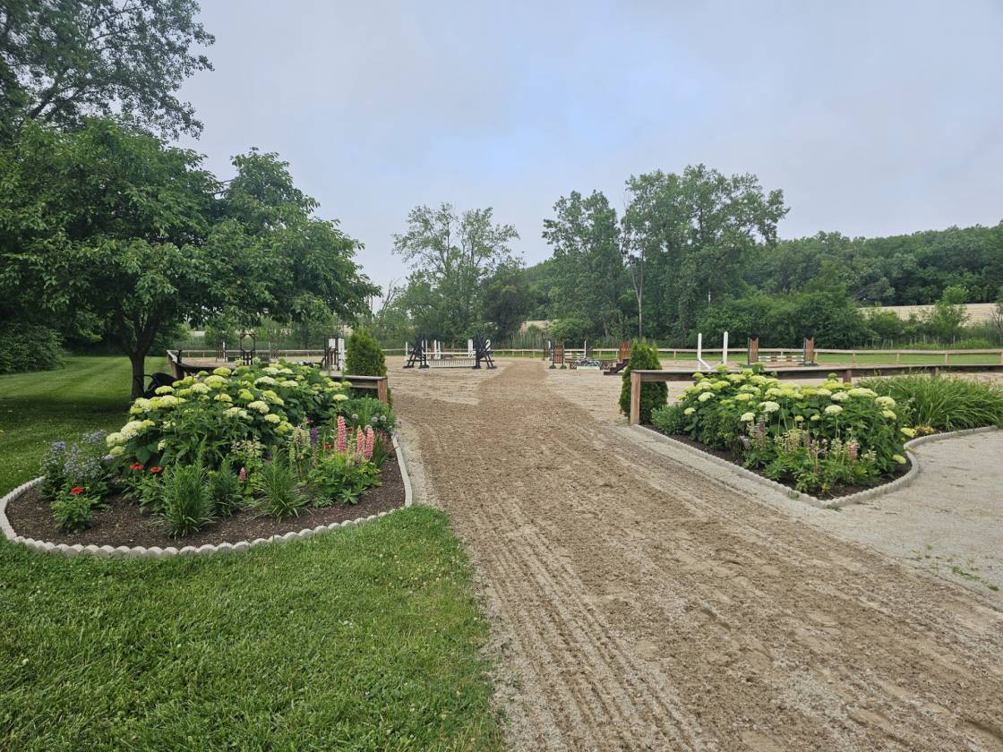 Exceptional 15-Acre Equestrian Facility! - photo 20