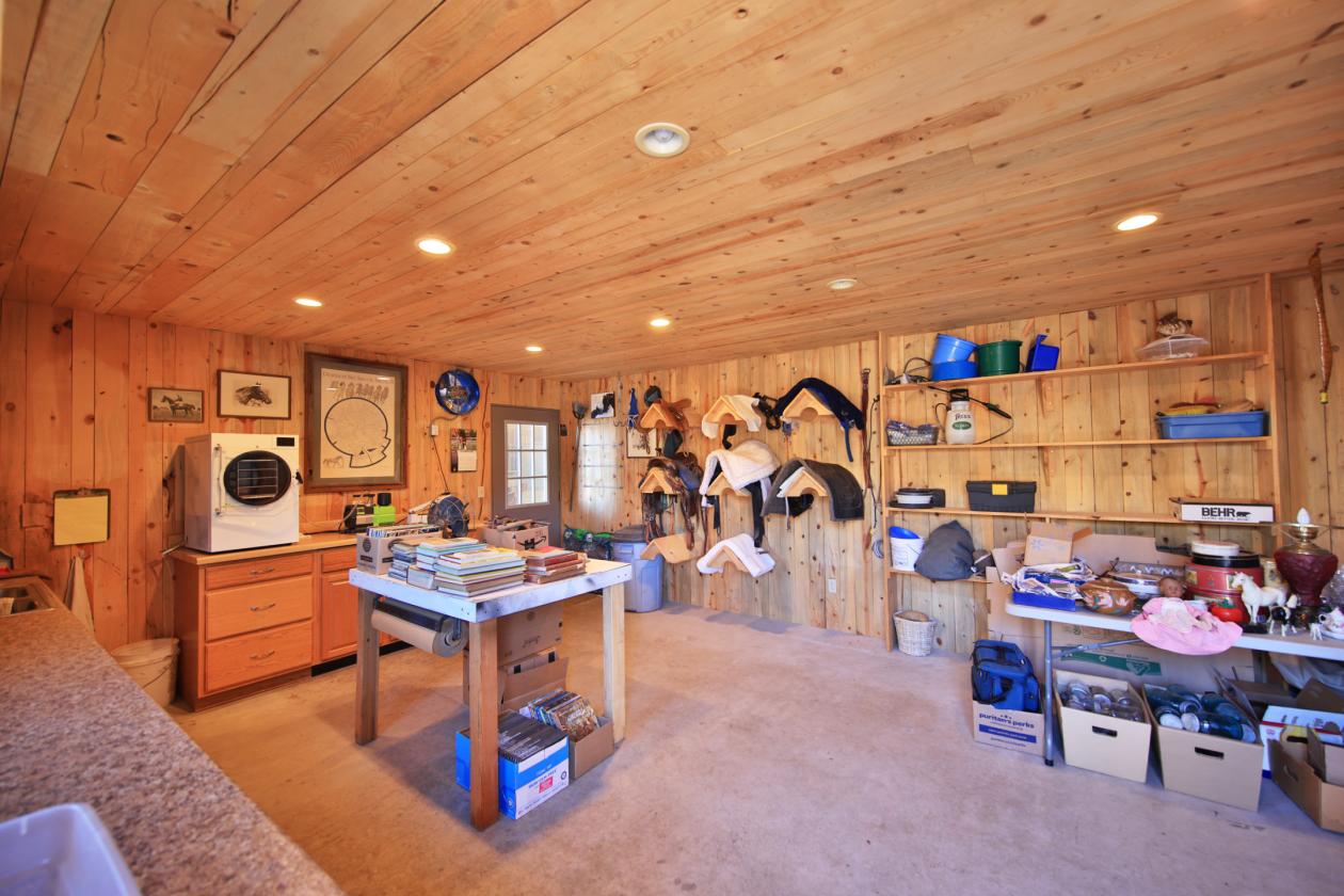 Log Home w/ Equine Facilities & Irrigated Hay Ground - photo 30