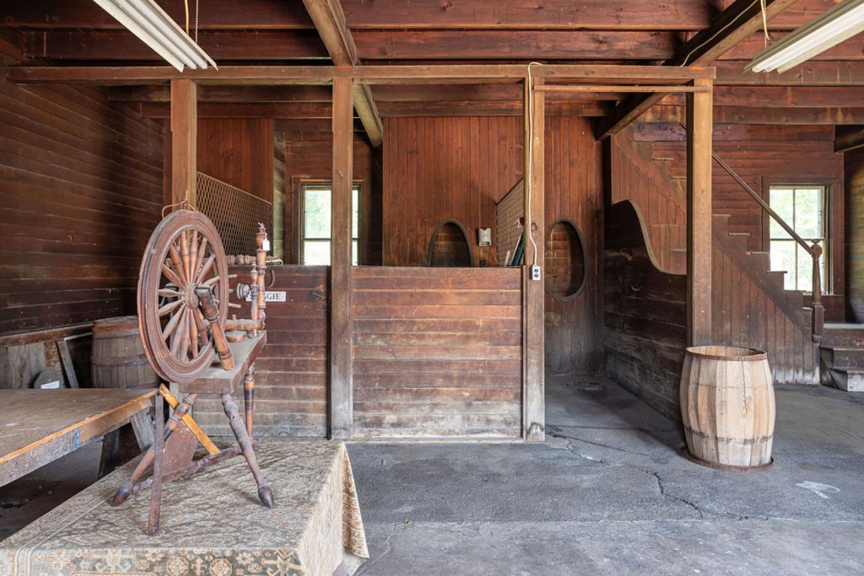 65 Acres Farm House - photo 9