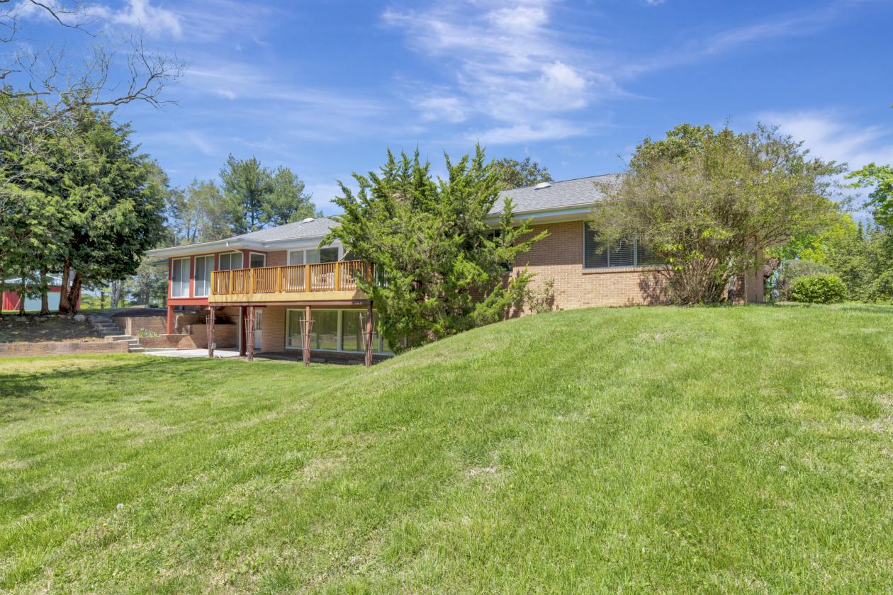 24 Acre Horse Farm - photo 26