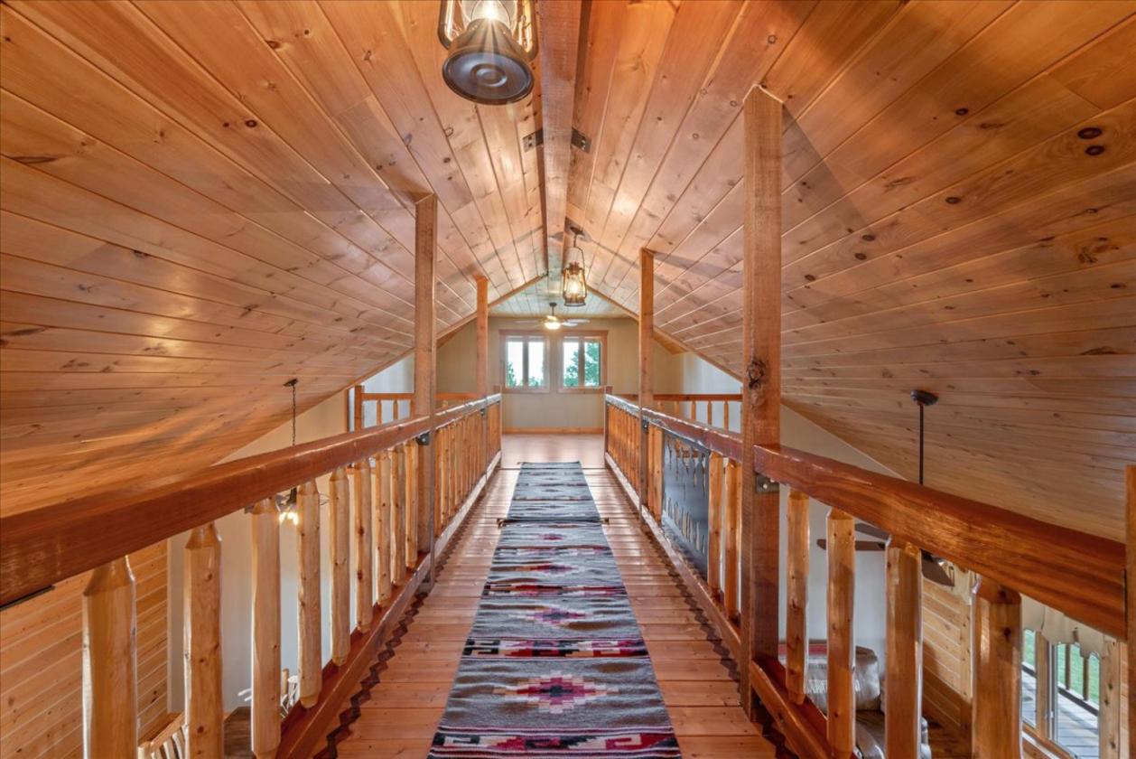 Chimney Rock Pioneer Crossing/Log Home & RV Park - photo 10