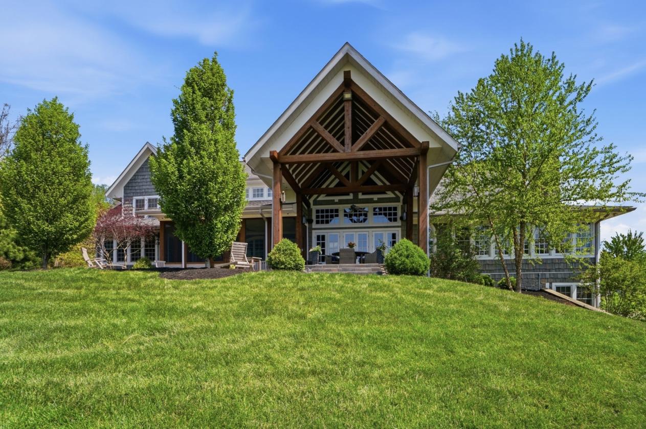 World-Class Estate in Need of Horses - photo 21