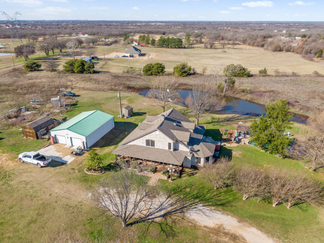 MOTIVATED SELLERS!! 10 Acres in the Heart of Horse Counties... Boyd