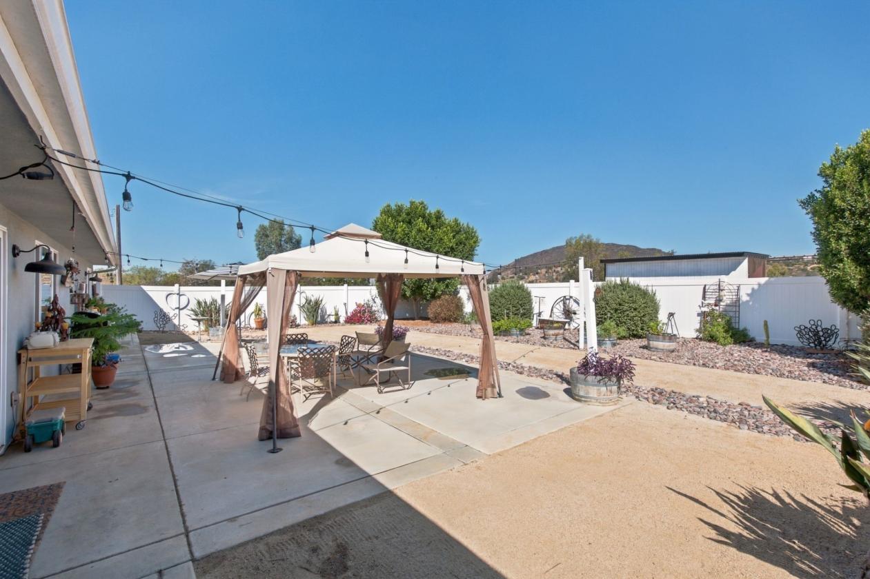 Modern Equestrian Living on 2.18 Acres - photo 29