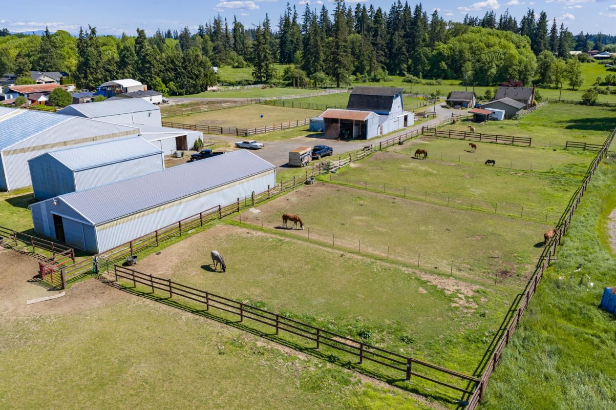 Legacy Boarding Facility w/ 41 Stalls & 2 Arenas - photo 6
