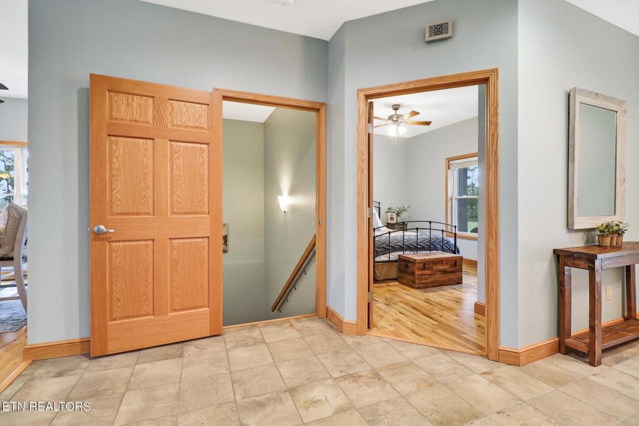 Modern Basement Ranch in Big South Fork - photo 18