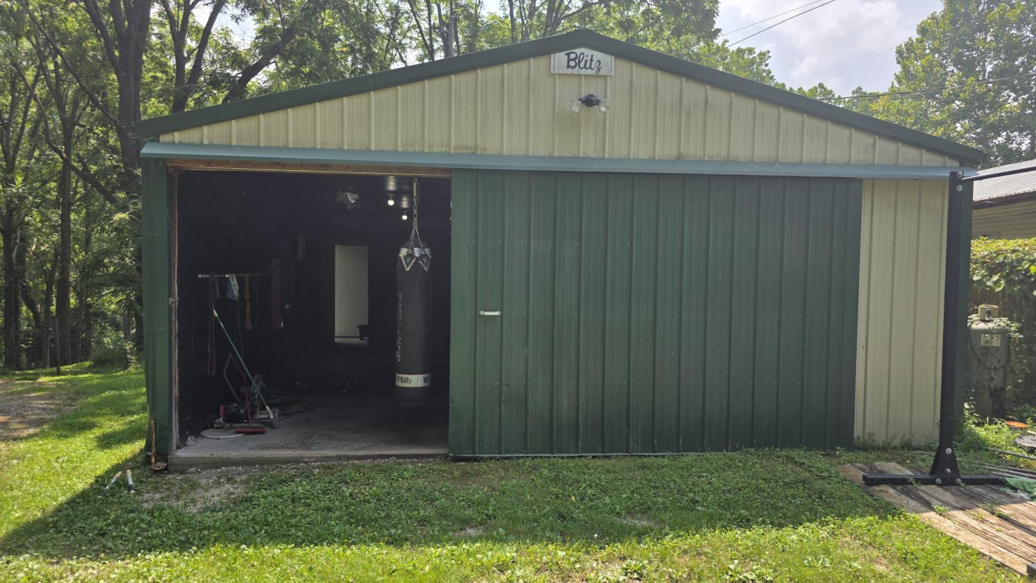Hobby Farm in Southern Indiana! - photo 2