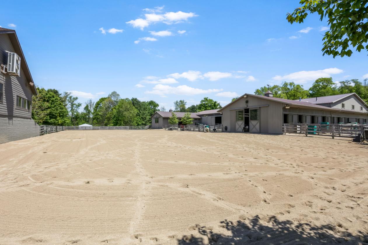 Exceptional Horse Property - photo 7
