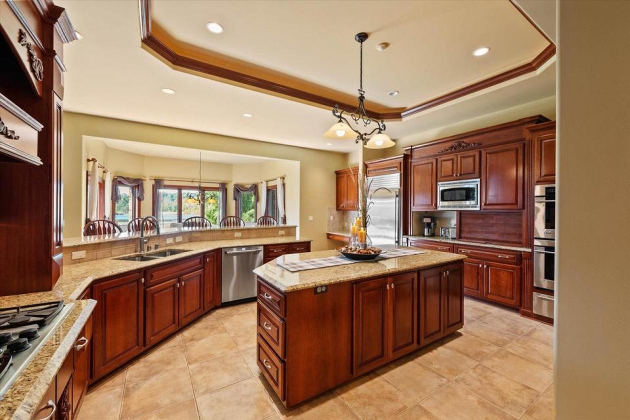 Luxury Horse/Hobby Farm Estate with Gorgeous Views - photo 16