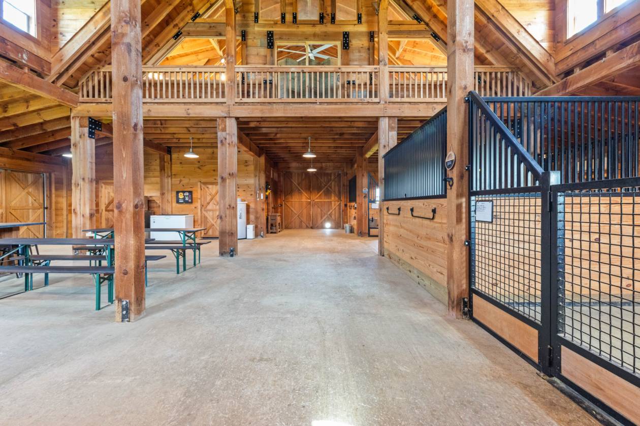 Lovely, turn key equestrian property with 2 arenas - photo 17