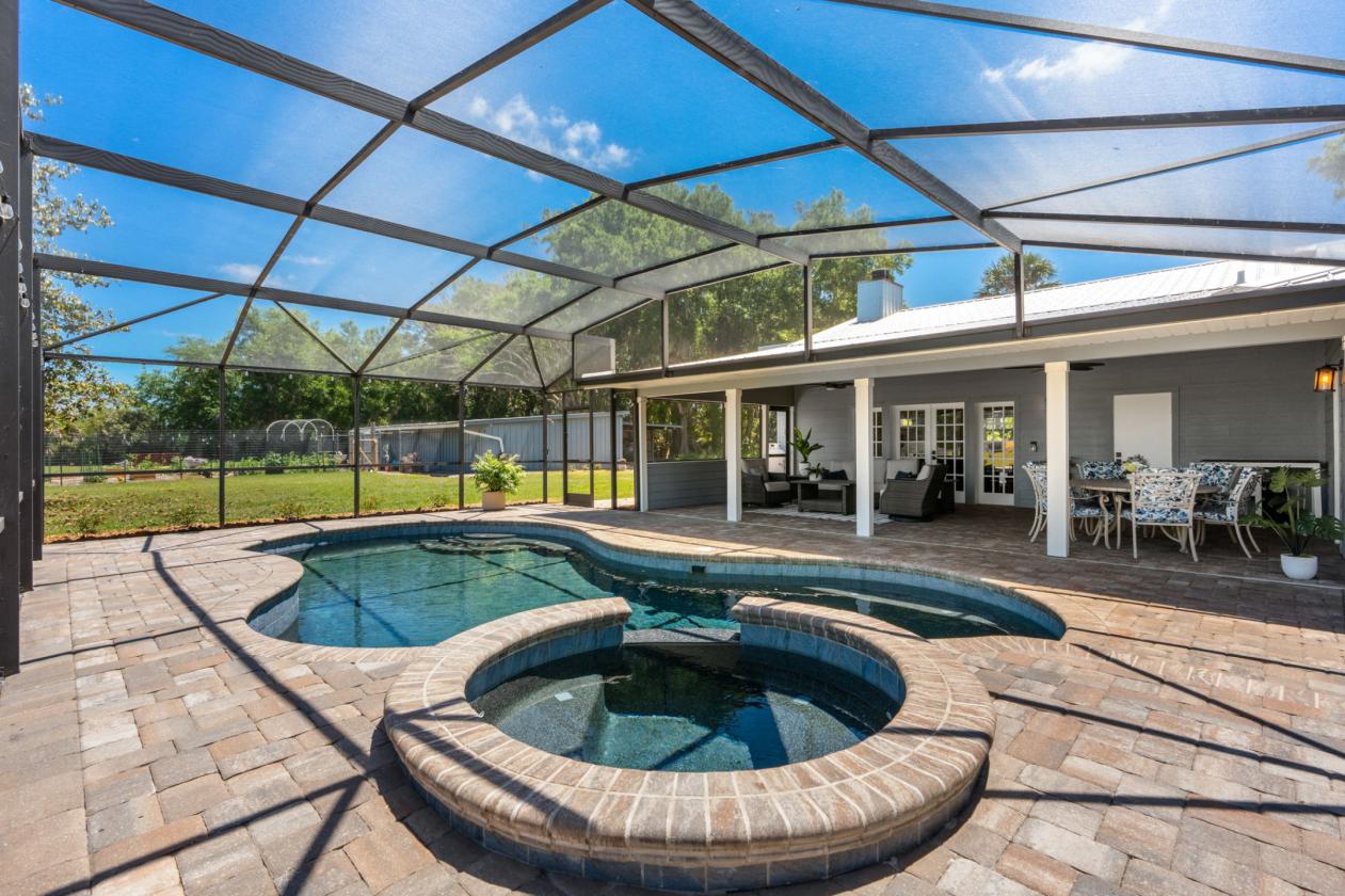 Lakefront Equestrian Estate: Pool, Barn & Pasture - photo 11