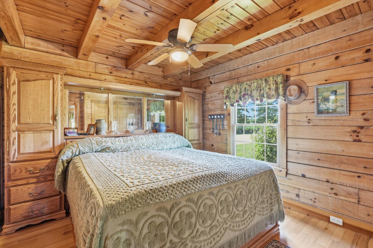 Custom Log Cabin with Shop/Horsebarn and Pond - photo 15