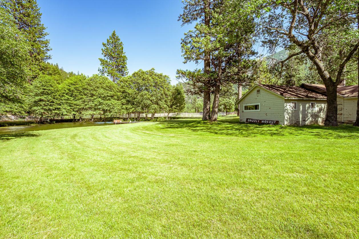 5 Cabins, Pond and Creek Frontage - photo 18