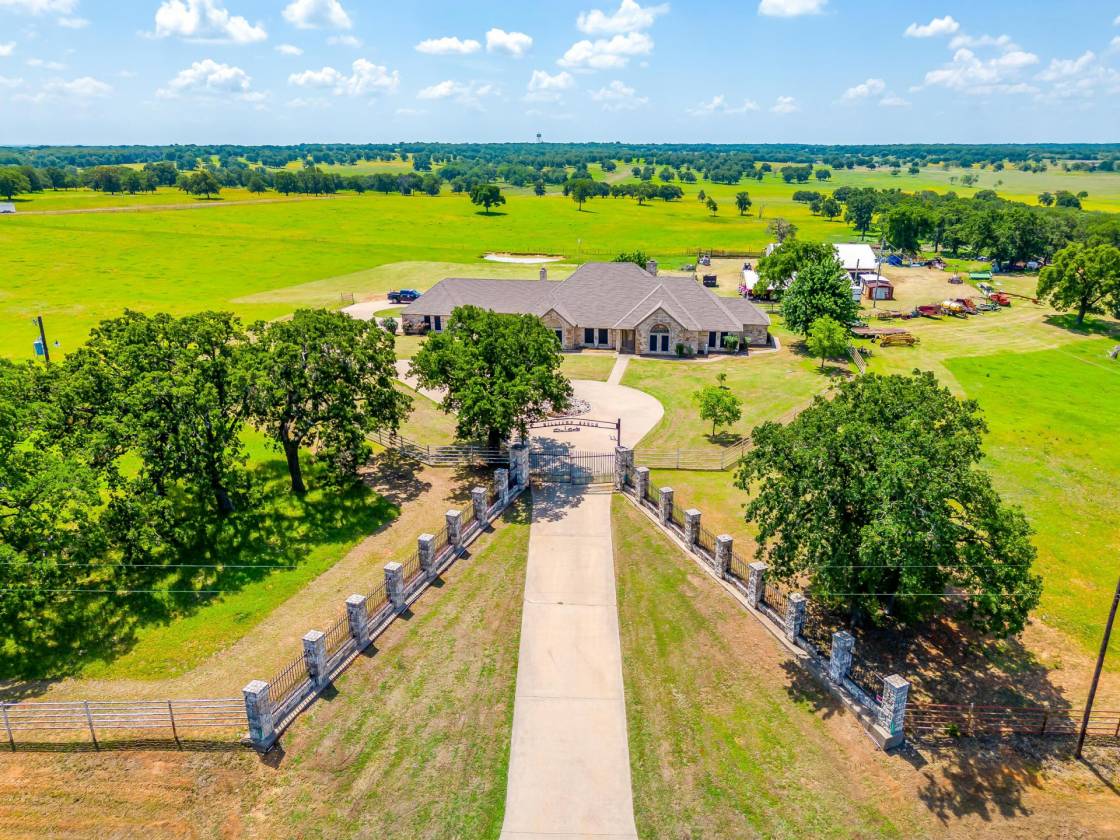 Horse Property for sale.