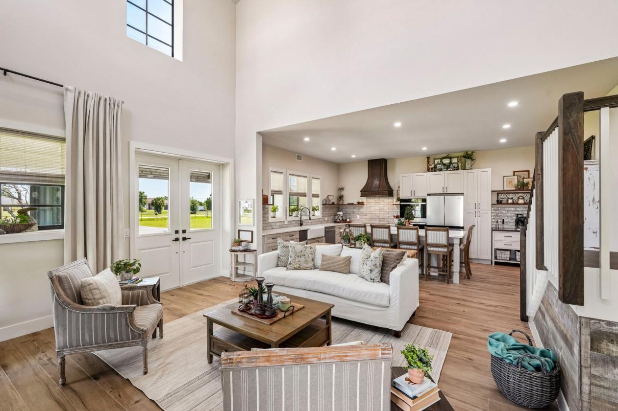 Custom Estate on 2.58 Fenced Acres - photo 9
