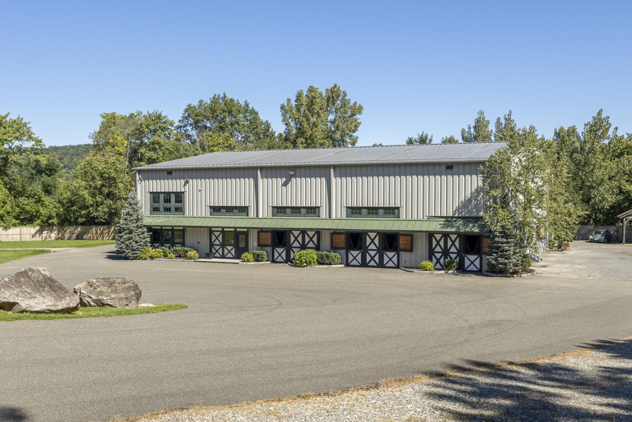 Turn-Key Equestrian Facility - photo 10
