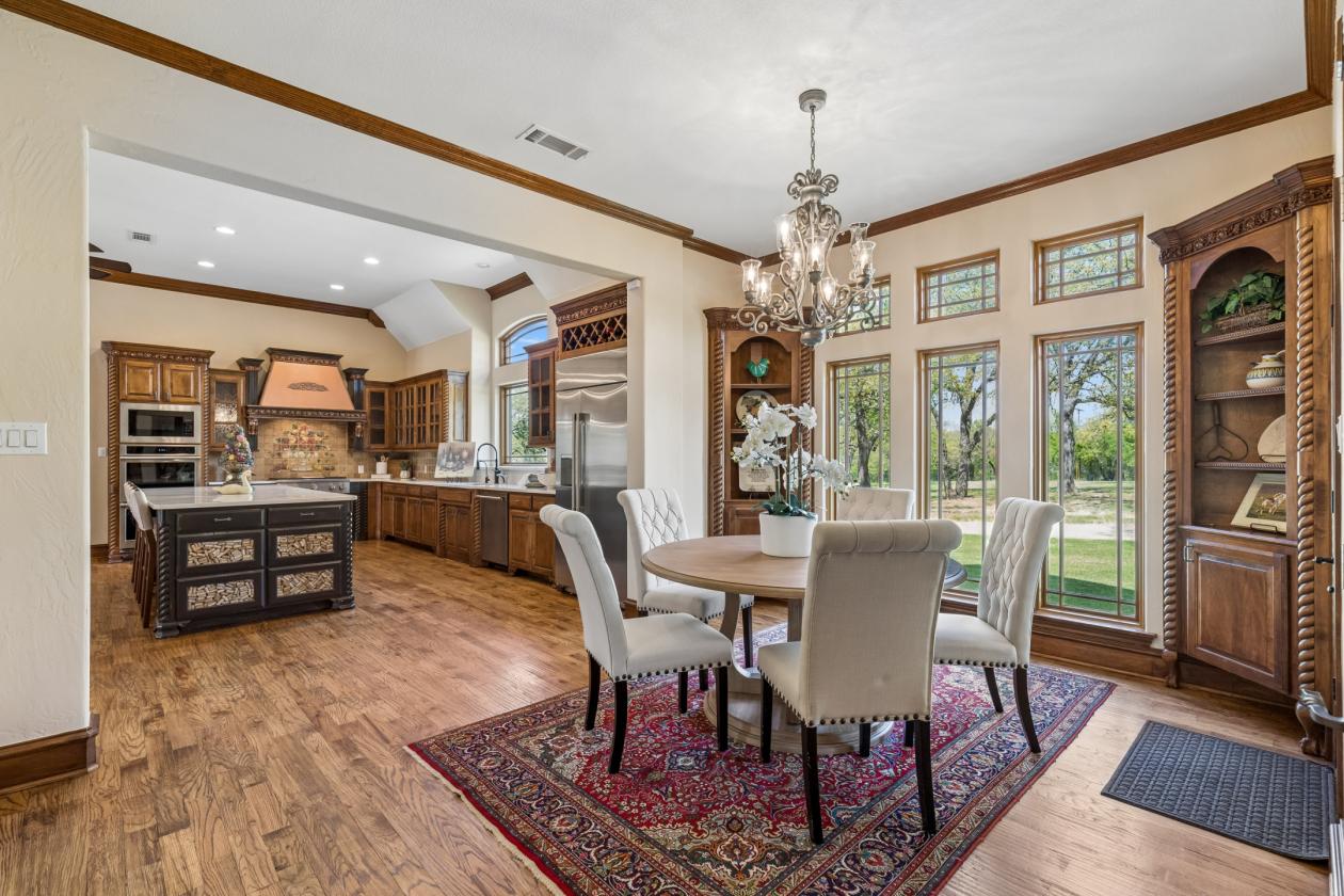 Luxury Living and Equestrian Infrastructure - photo 8