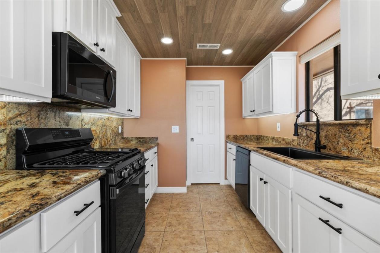 Mountain Views | 8+ Acres | 2.25% Assumable Loan! - photo 19