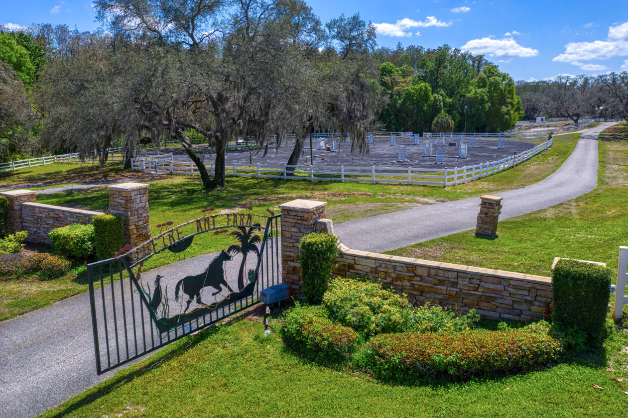 Horse Property For Sale in Florida, Horse Farms & Properties For Sale in FL