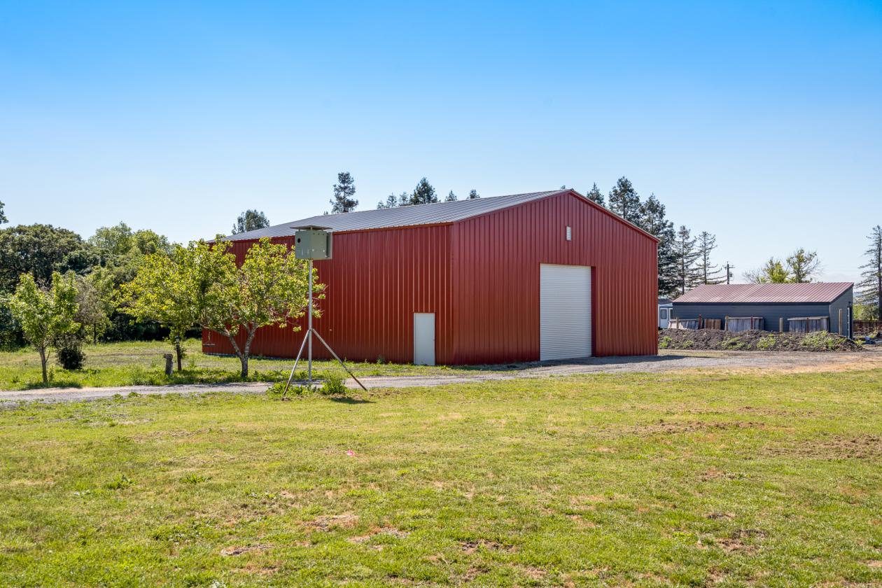 1450 Crane Canyon - Modern Farmhouse Living - photo 11