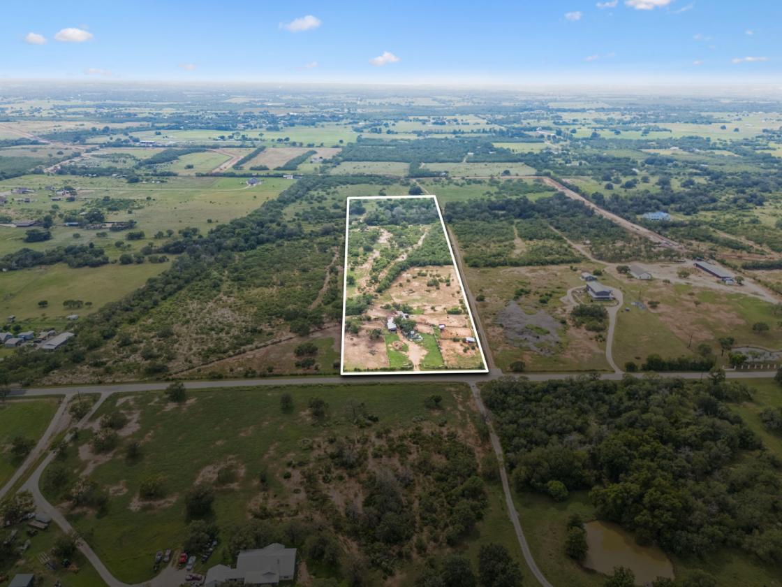 17.43 acres near Saint Hedwig - photo 1