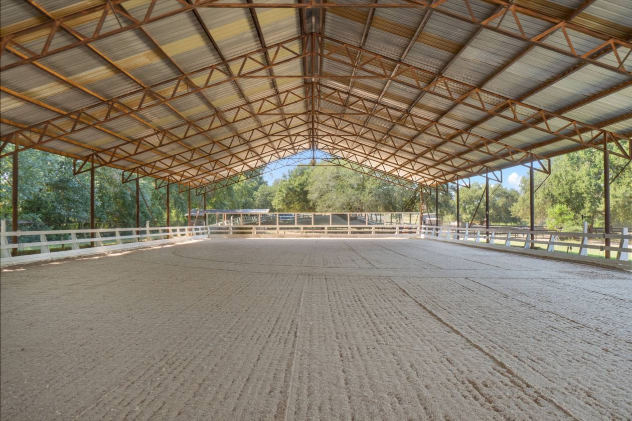 Horse Property for sale.