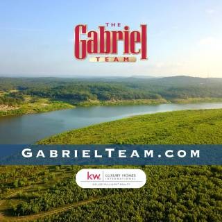 Agent profile picture.