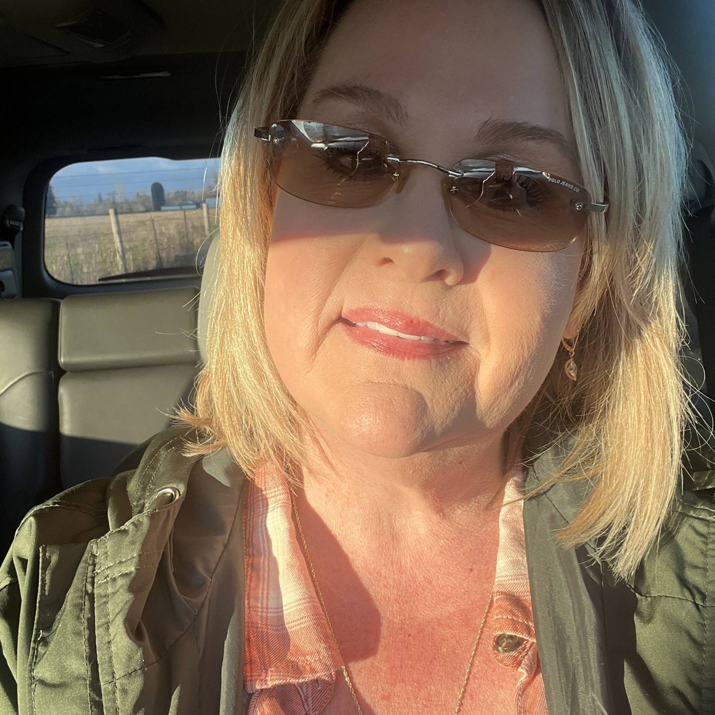 Agent profile picture