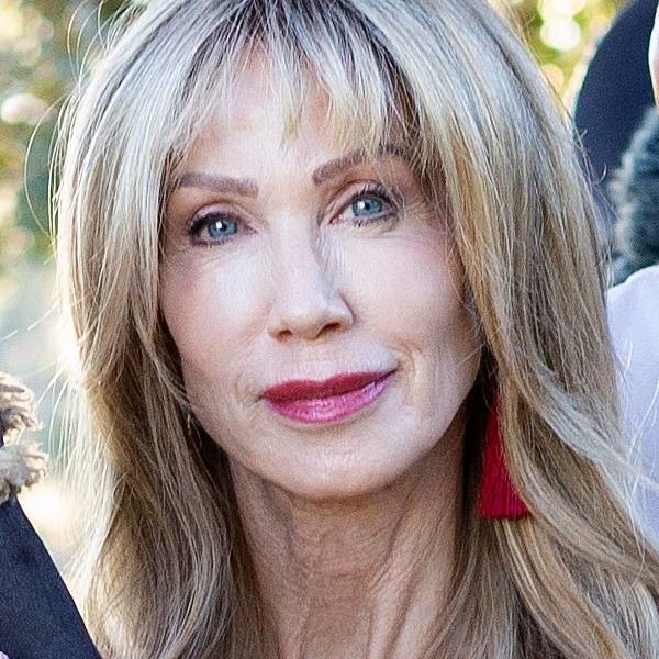 Agent profile picture