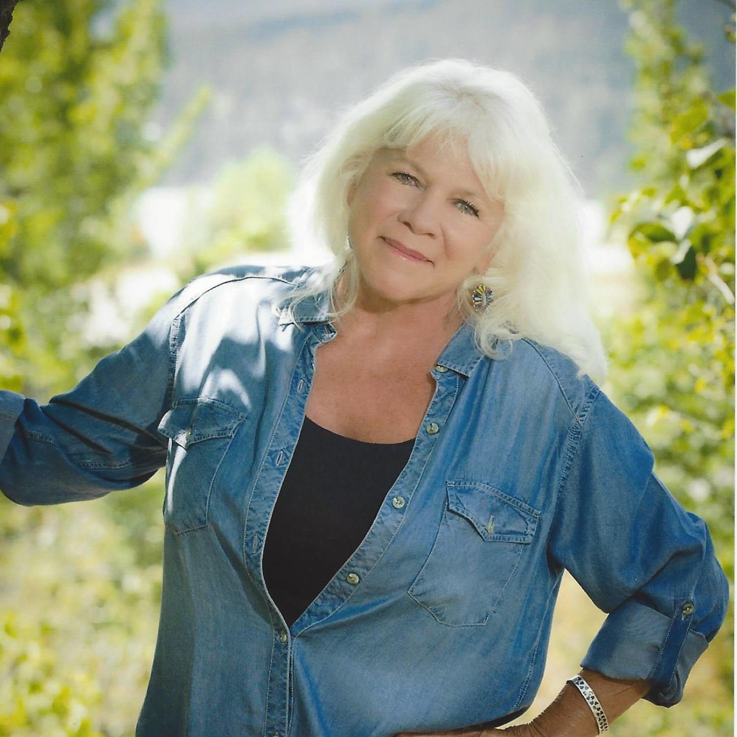 Agent profile picture