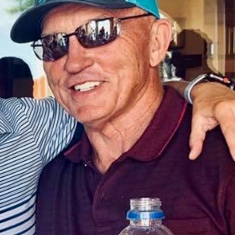 Agent profile picture.