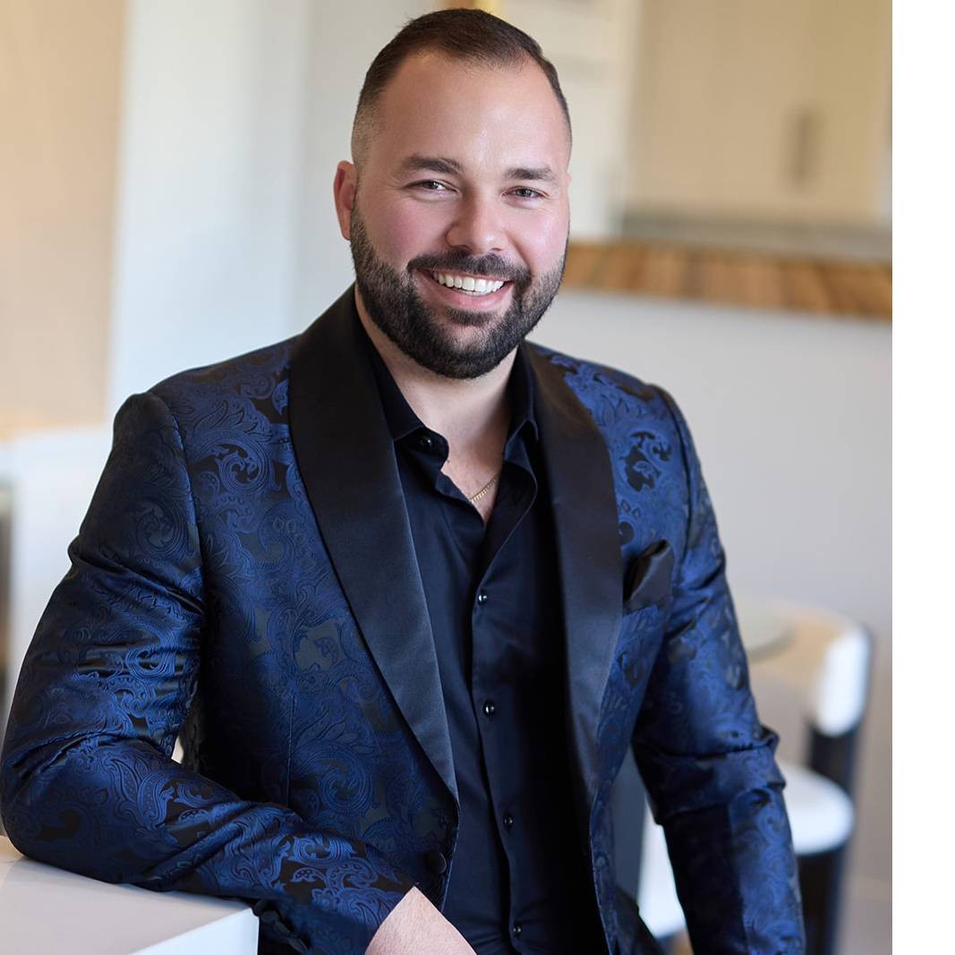 Agent profile picture.