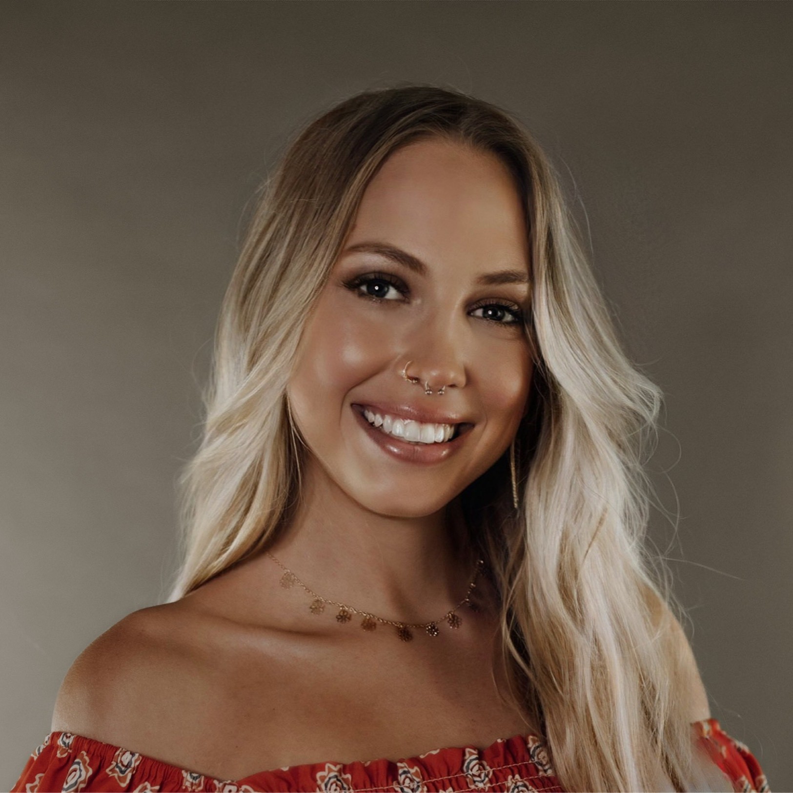 Agent profile picture