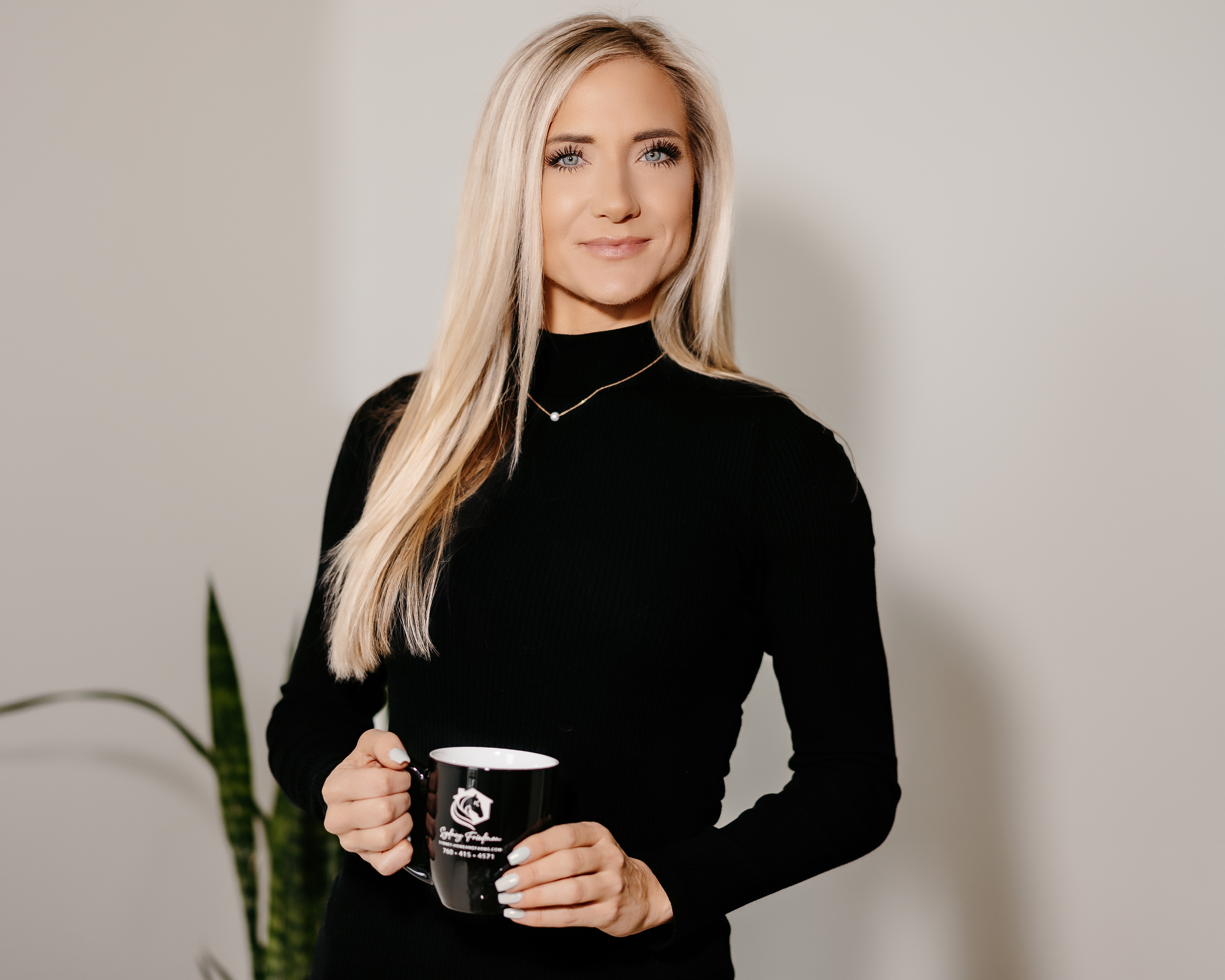 Agent profile picture