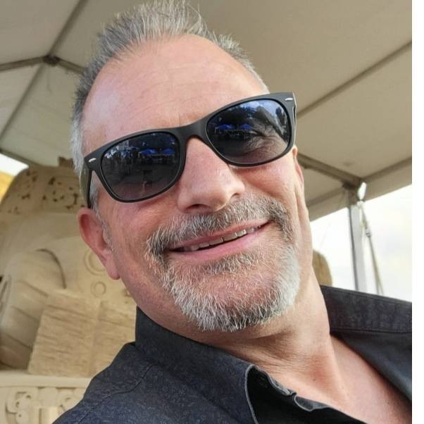 Agent profile picture