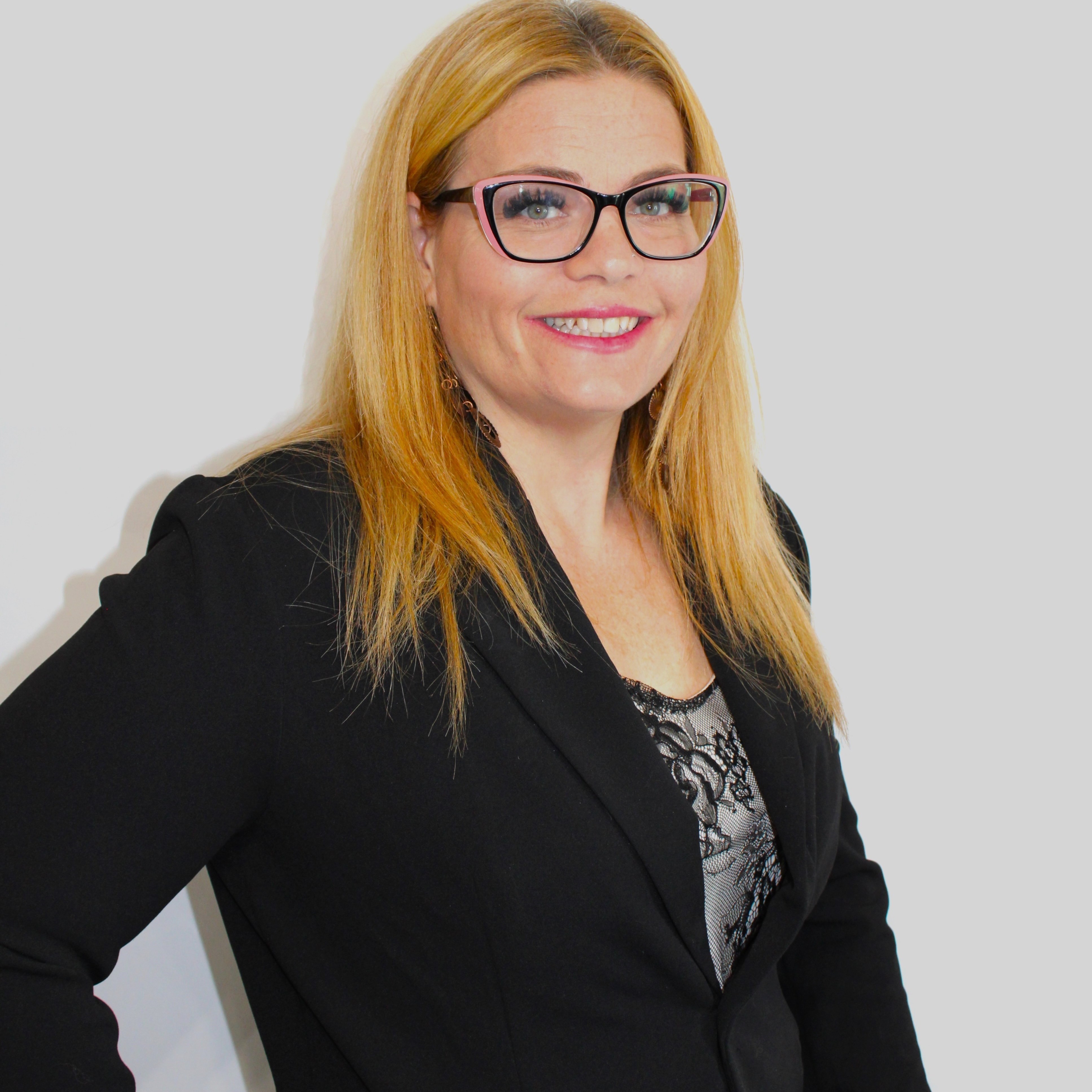 Agent profile picture.