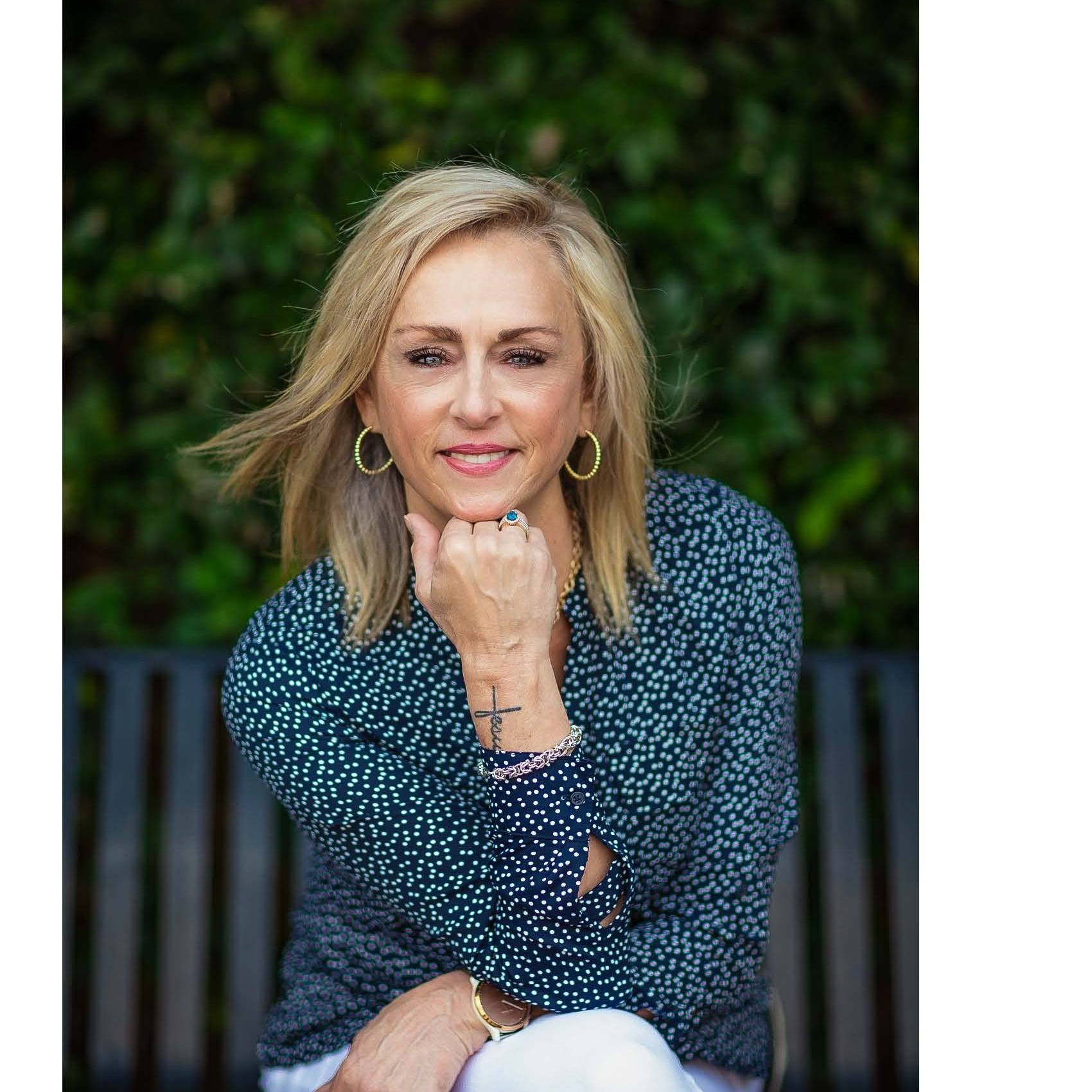 Agent profile picture